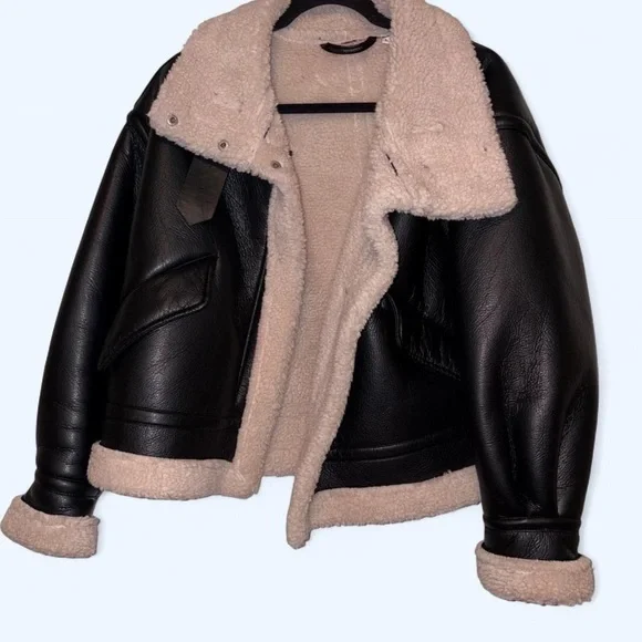 Black Shearling-Lined Leather Jacket with Cream Sherpa Trim - Picture 7 of 12